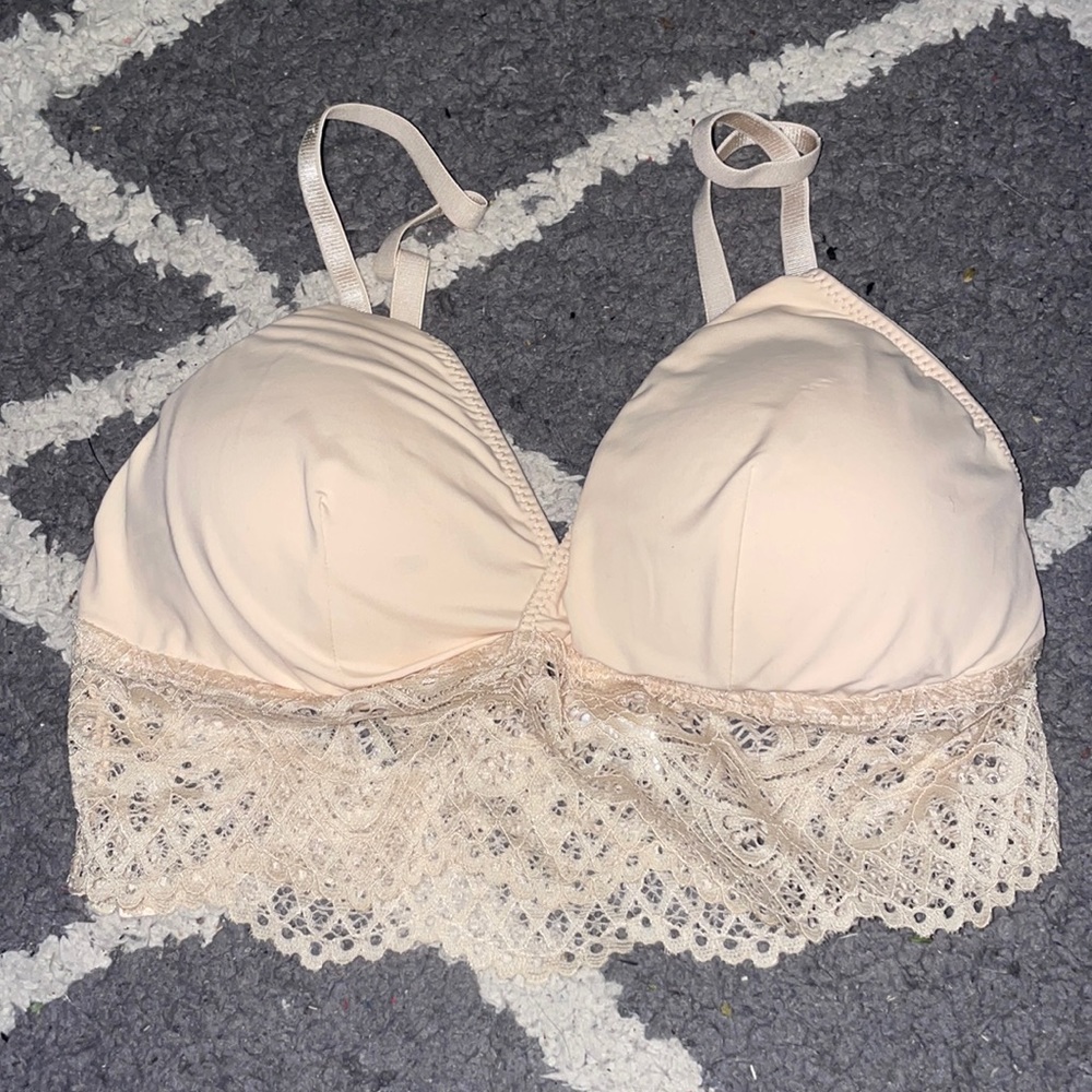 maurice’s bras- size medium